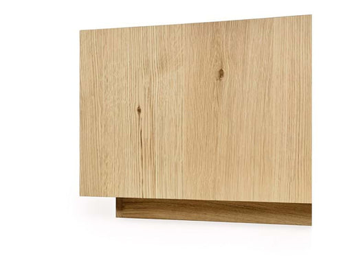 Light brown wood sample.